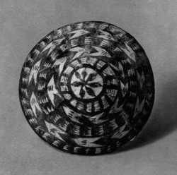 Eridu, early Uruk, conical painted eggshell cup 4,000-3,500 BC - source National Museum of Iraq, Baghdad